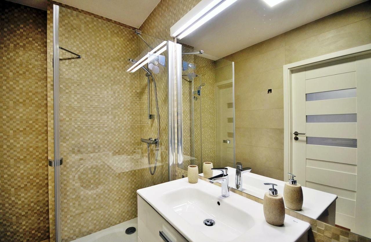 Apartament Lazur Polanki Park 코워브제크 외부 사진